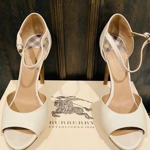 BURBERRY platform heel sandal